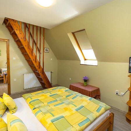 Cecey Apartman Eger Eksteriør bilde